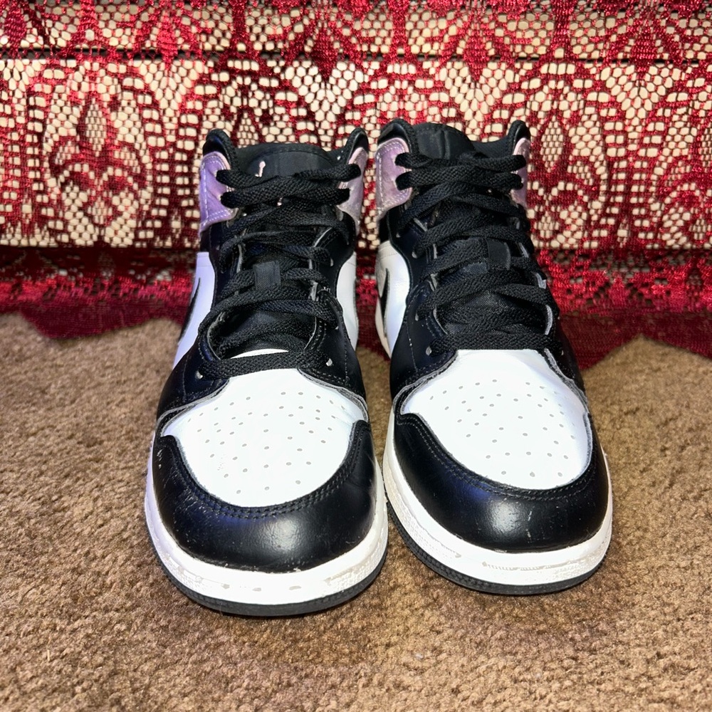 2022
Air Jordan 1 Mid SE GS 'Zen
Master'